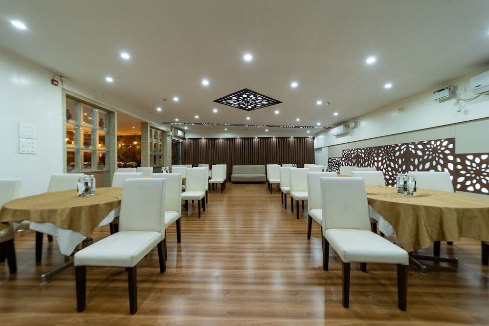 Бангалор: Tetrad Hotel - International Airport Road Hebbal
