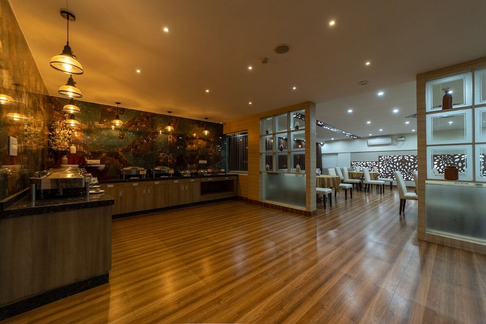 Бангалор: Tetrad Hotel - International Airport Road Hebbal