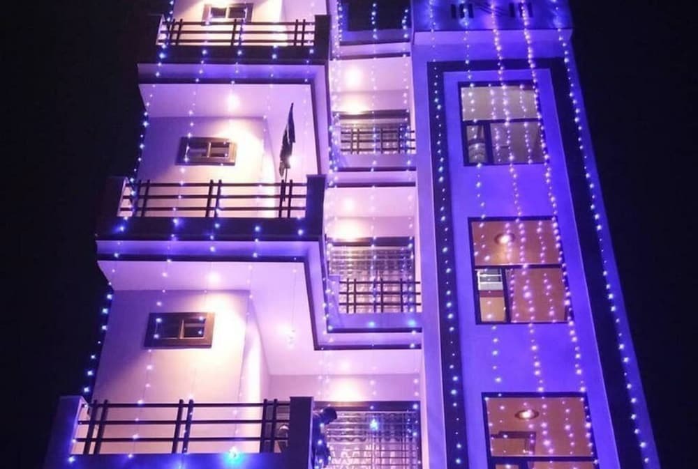 Агра: Goroomgo Friends Home Stay Agra