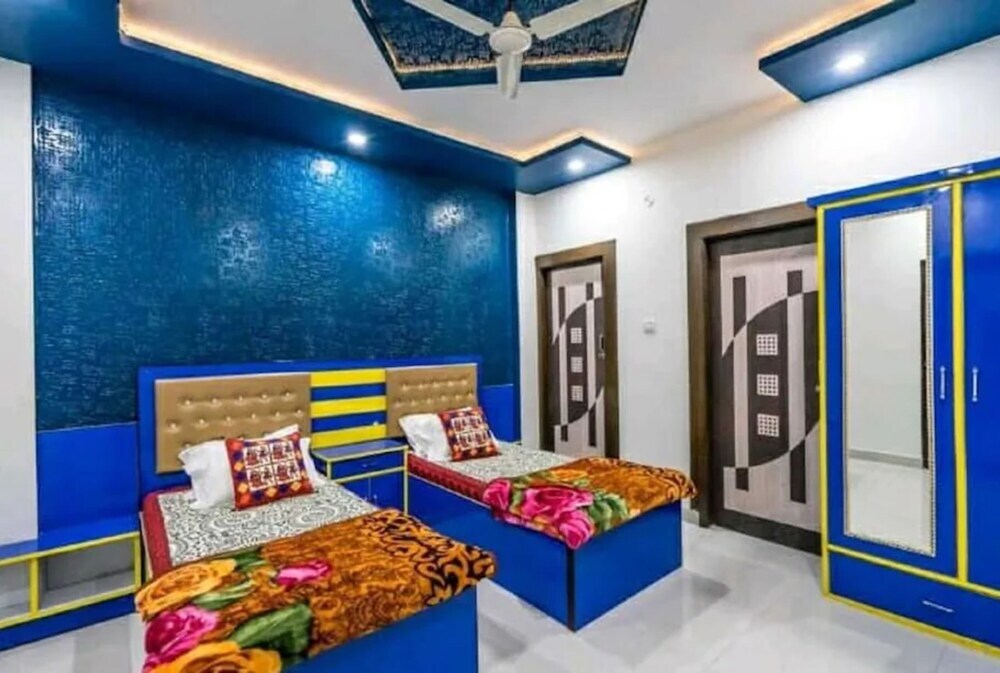 Агра: Goroomgo Friends Home Stay Agra