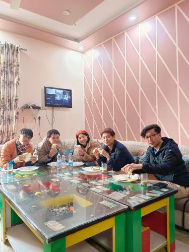 Агра: Goroomgo Friends Home Stay Agra