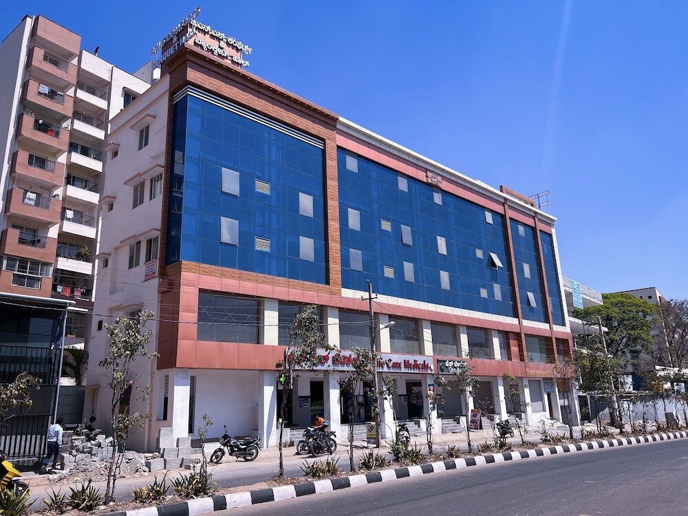 Бангалор: Hotel BNS comforts by Agira Hotels