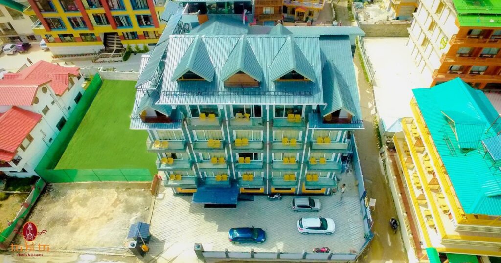 Манали: The Laurent and Banon Resorts