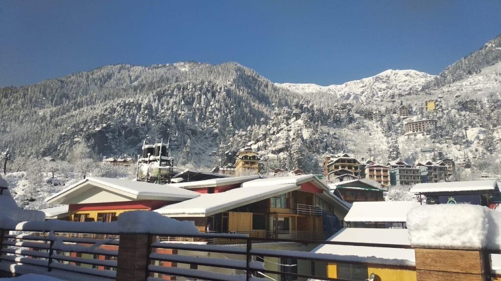 Манали: The Laurent and Banon Resorts