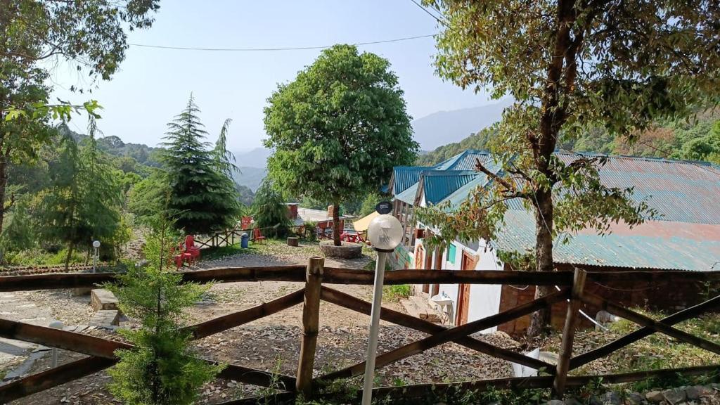 Бир: Parker Camps