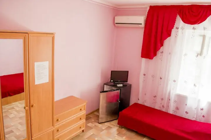 Судак: Guest House Tair