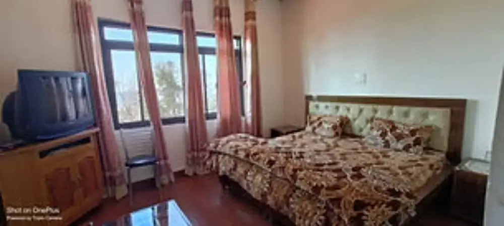 Бир: Goroomgo Uday Homestay Himachal Pradesh