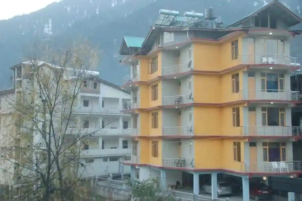 Бир: Goroomgo Uday Homestay Himachal Pradesh