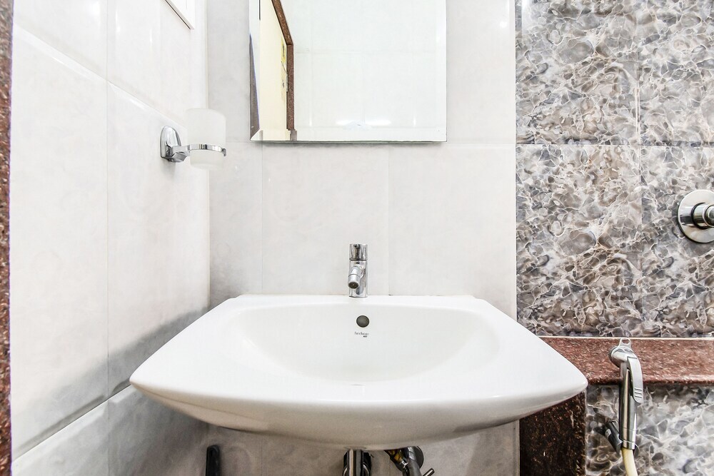 Колхапур: FabHotel House Khas Pranaam