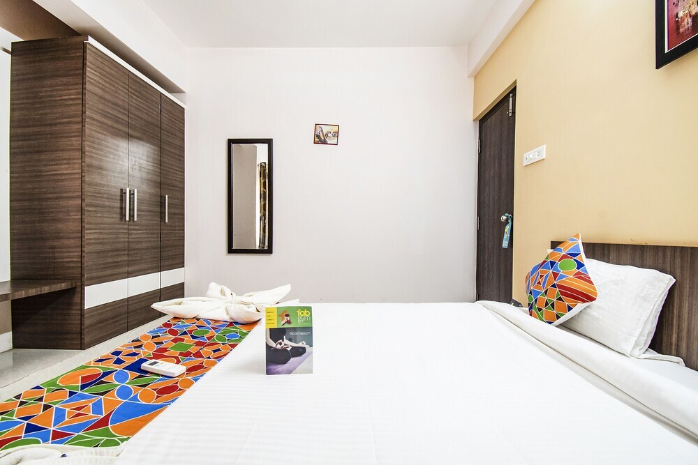 Колхапур: FabHotel House Khas Pranaam
