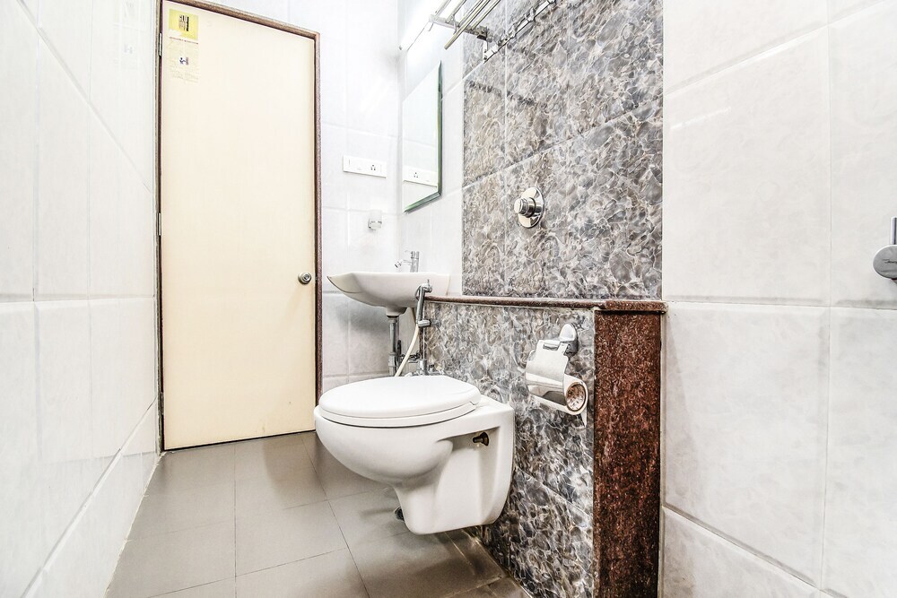 Колхапур: FabHotel House Khas Pranaam