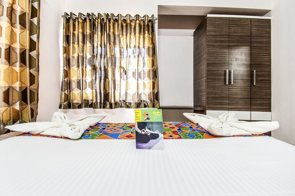 Колхапур: FabHotel House Khas Pranaam