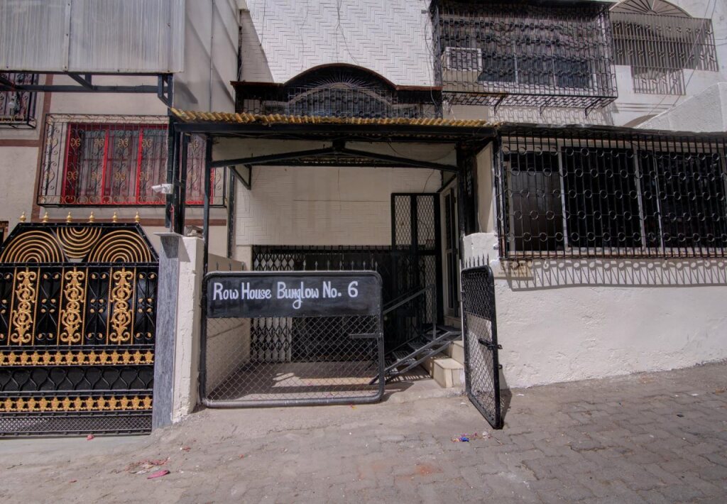Мумбаи: Ashu Bini Hospitality Gokul Dham Film City By OYO Rooms