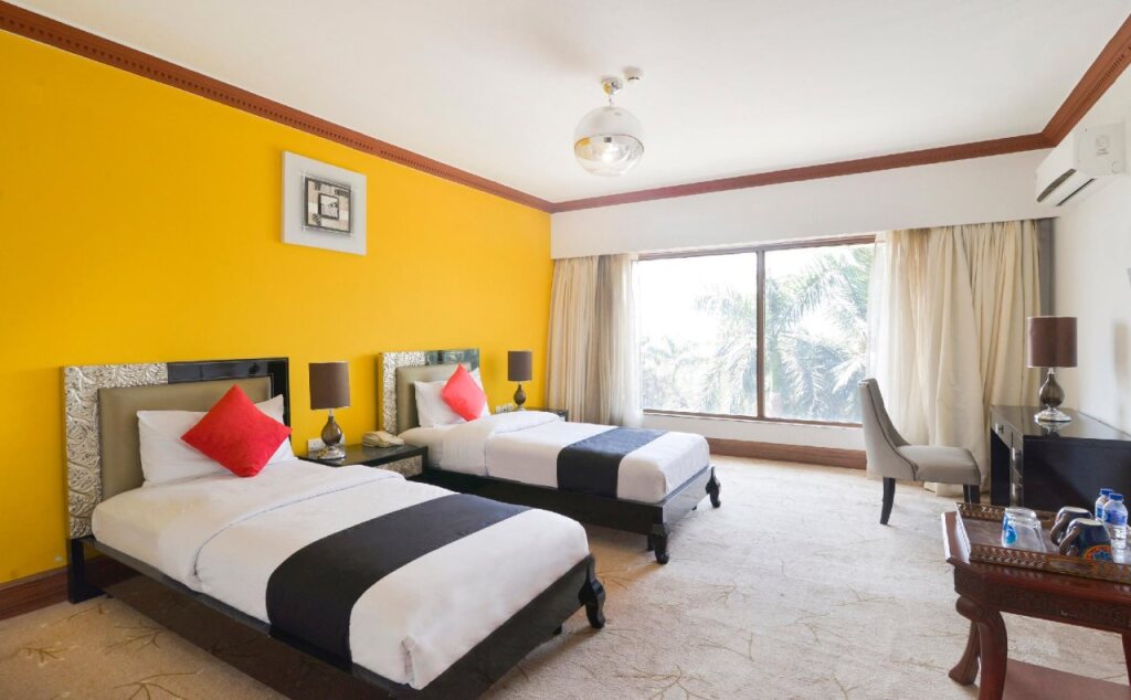 Oyo Townhouse 799 Royal Palms Hotel - Lily Collection — фото 2