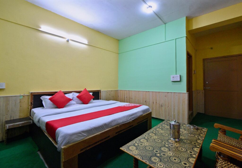 Гушайни: Hotel Veer By OYO Rooms