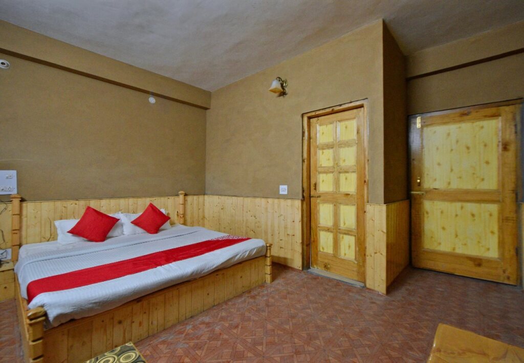 Гушайни: Hotel Veer By OYO Rooms