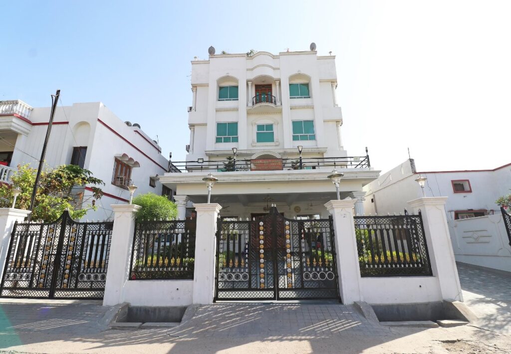 Барели: Hotel Shanti Inn By OYO Rooms