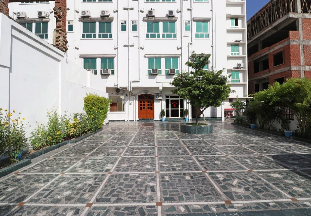 Барели: Hotel Shanti Inn By OYO Rooms