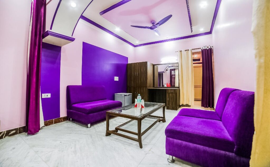 Берор: Rajdhani Tourist Motel