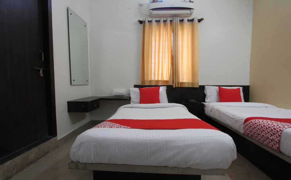 Гулбарга: Hotel Skg Comforts by Oyo Rooms