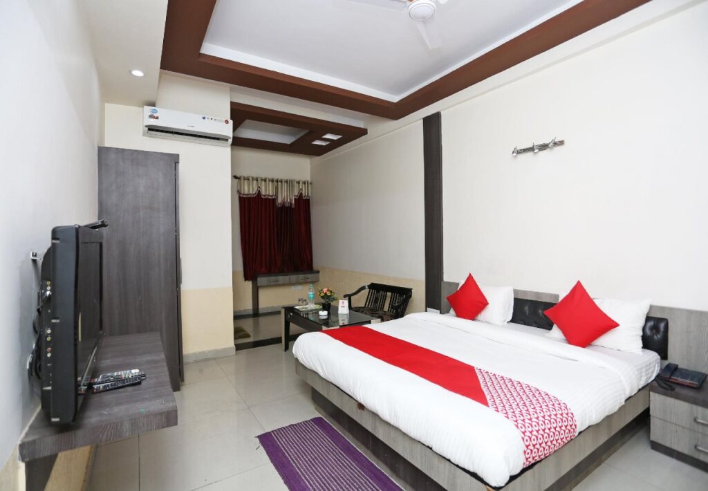 Aligarh: Hotel Neelkanth By OYO Rooms