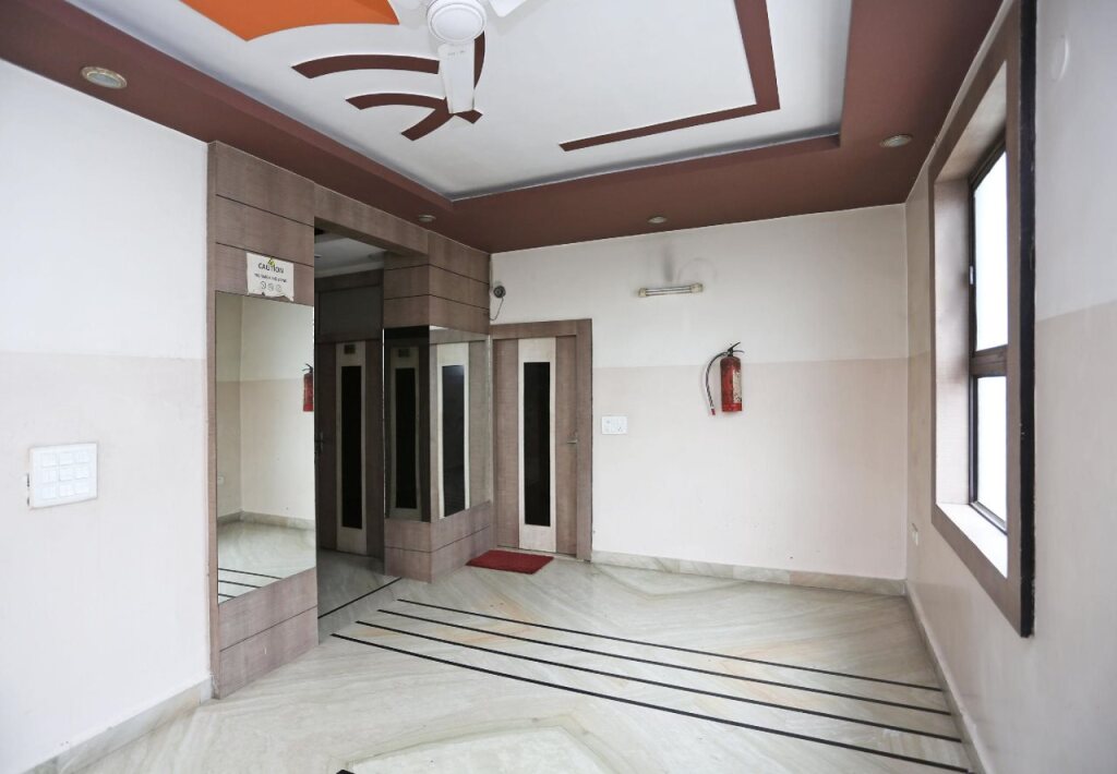 Aligarh: Hotel Neelkanth By OYO Rooms