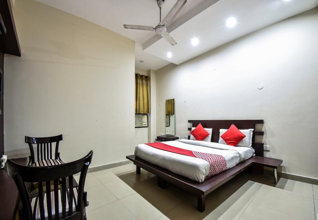 Rohtak: Hotel Lords By OYO Rooms