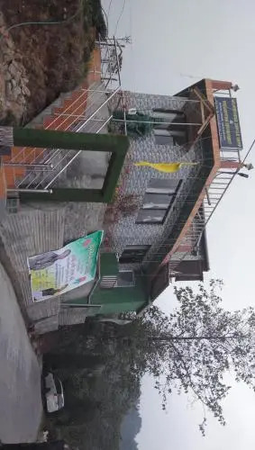 Курсеонг: Vamoosetrail Mahal Diram