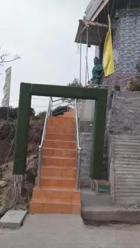 Курсеонг: Vamoosetrail Mahal Diram
