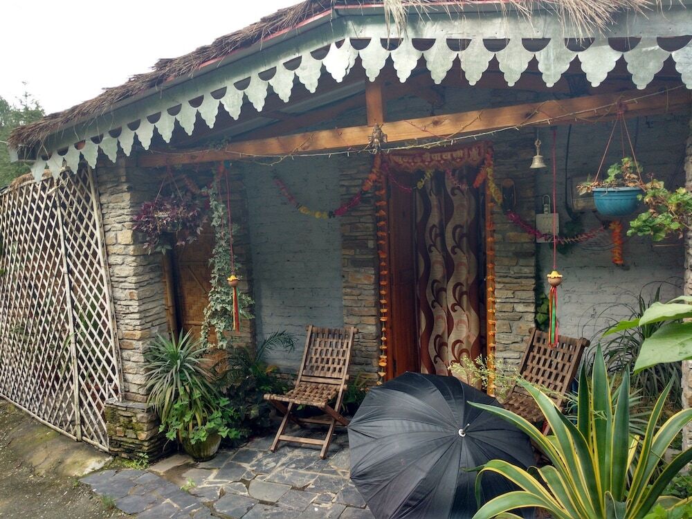 Раникхет: Ayush Guest House