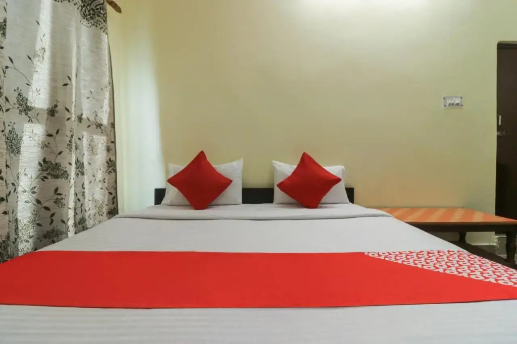 Чамоли: Hotel Mahalaxmi Palace by Oyo Rooms