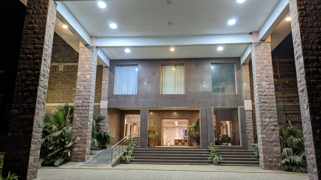 Бадами: Отель Kanthi Resorts