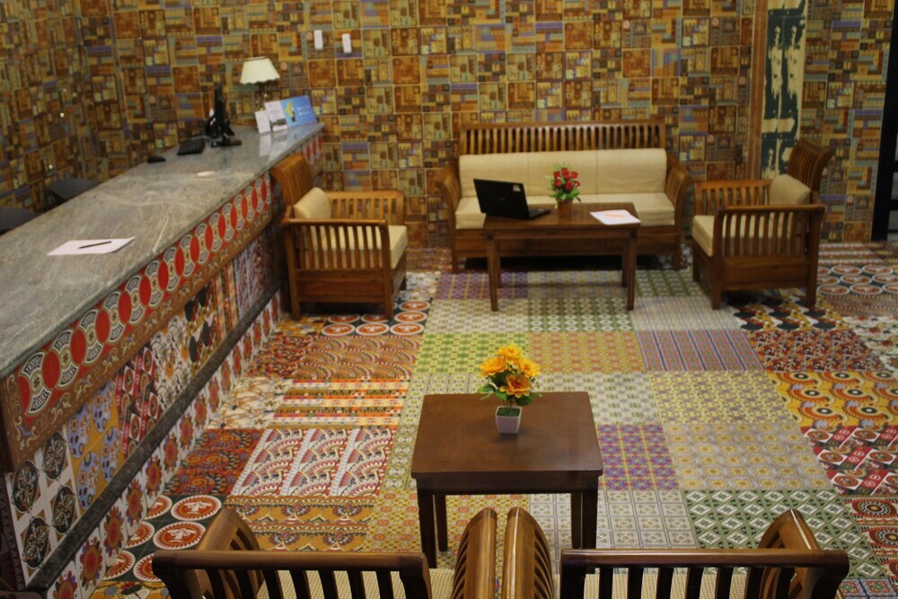 Кумили: Periyar Mountain Palace