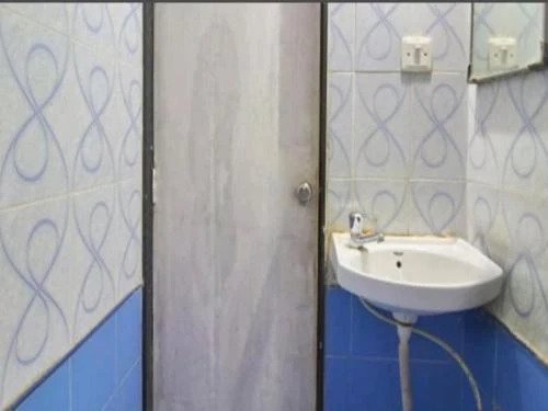 Вадодара: OYO 80384 Hotel Shri Krishna