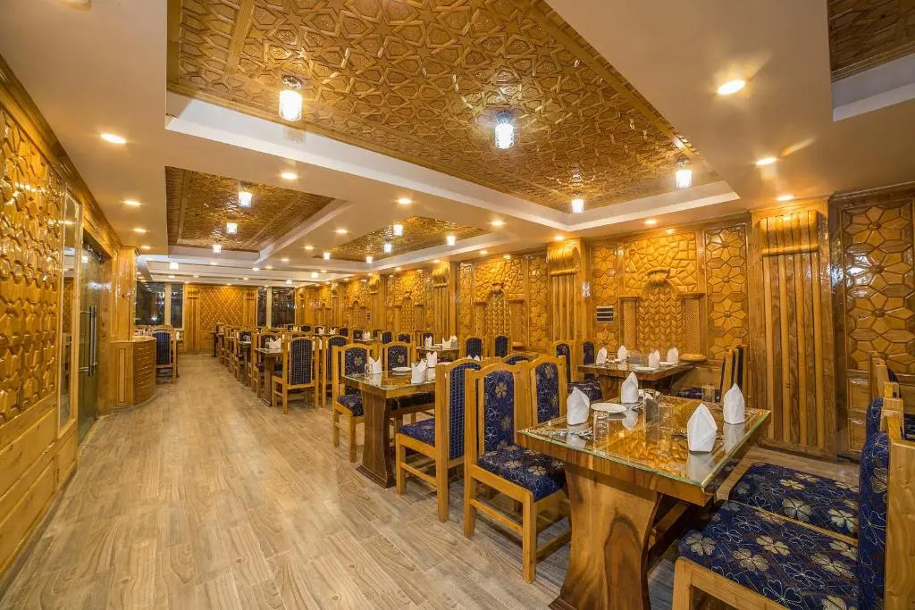 Шринагар: Opera Inn by OYO Rooms