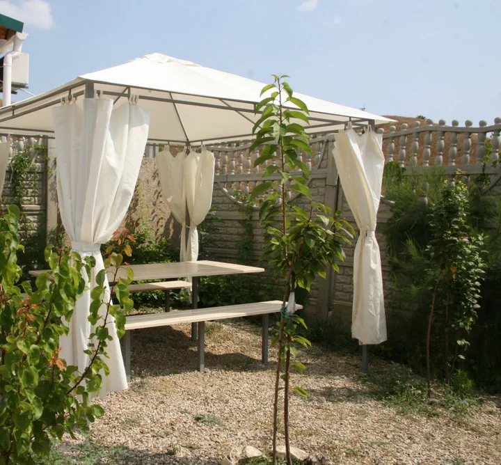 Курортное: Guest House Parus