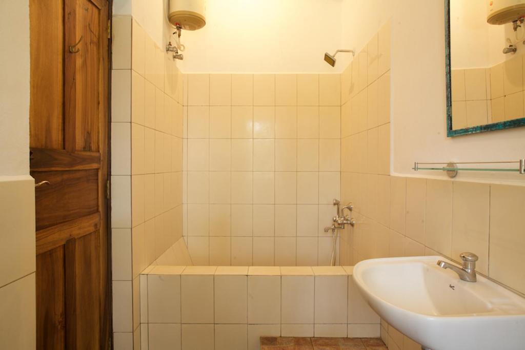 Калапет: The Annex, Isai Ambalam guest house
