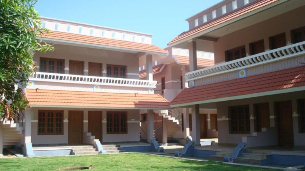 Понмуди: Srishty Garden Resorts