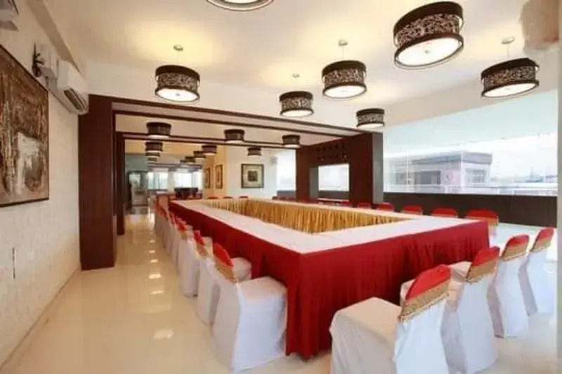 Bilaspur: Hotel Clover