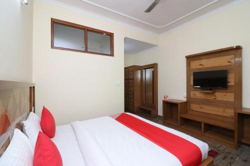 Казаули: OYO 27648 Kasauli Greens
