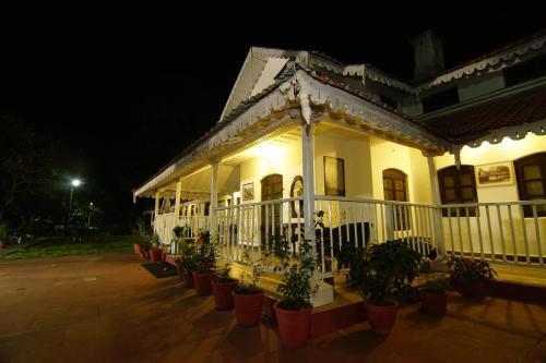 Пачмарай: Karnikar Bungalow