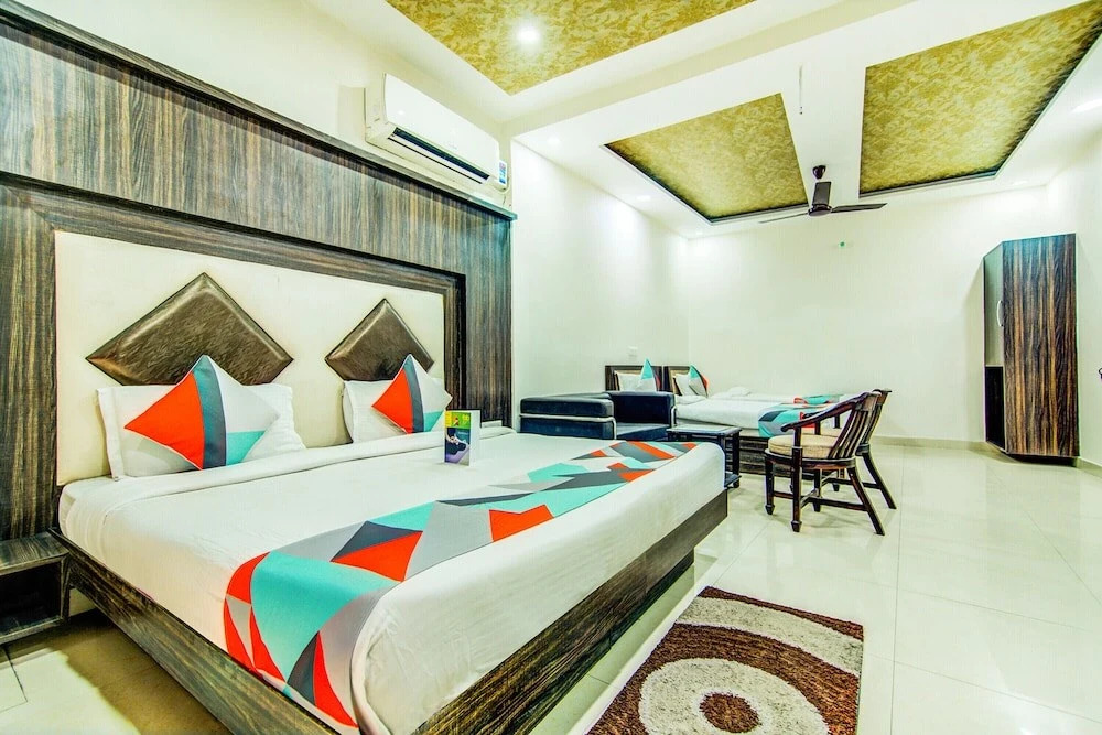 Амритсар: FabHotel KS