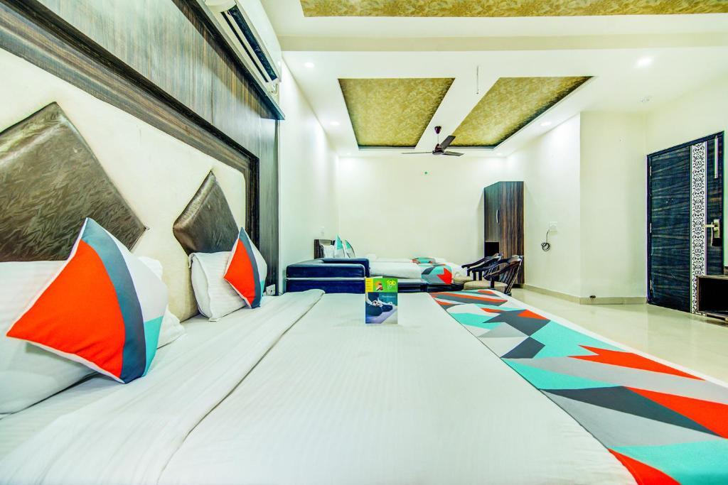 Амритсар: FabHotel KS