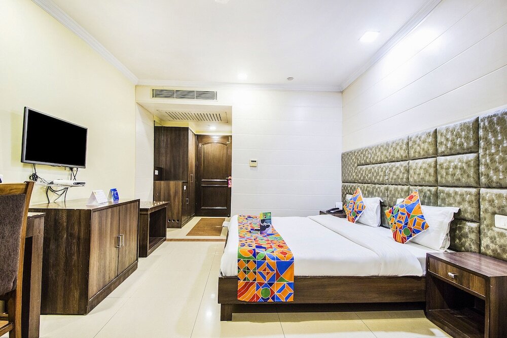 Амритсар: FabHotel Aay Kay