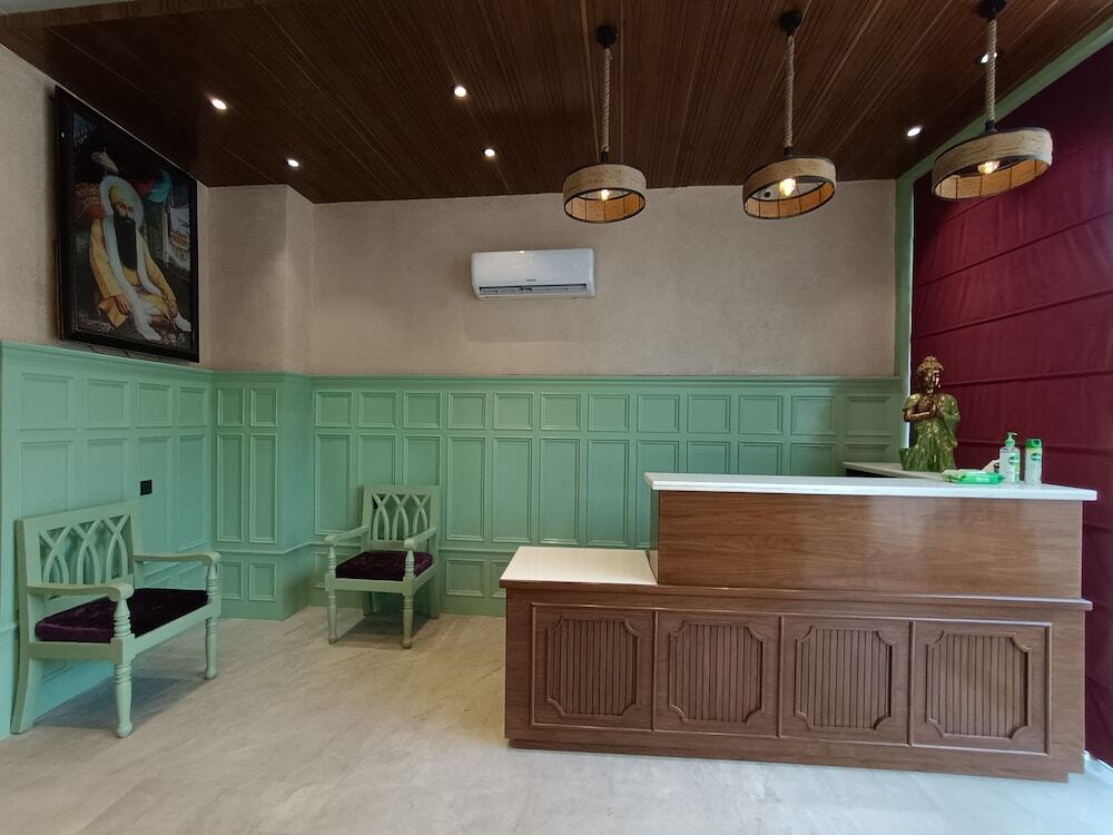 Амритсар: Hotel Dua Grand