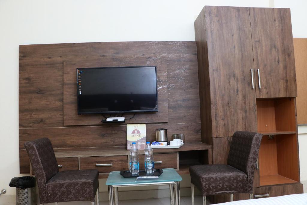 Амритсар: Hotel Avitaj inn