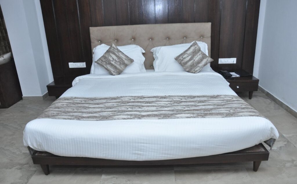 Дварка: Virgo Inn Rajdhani