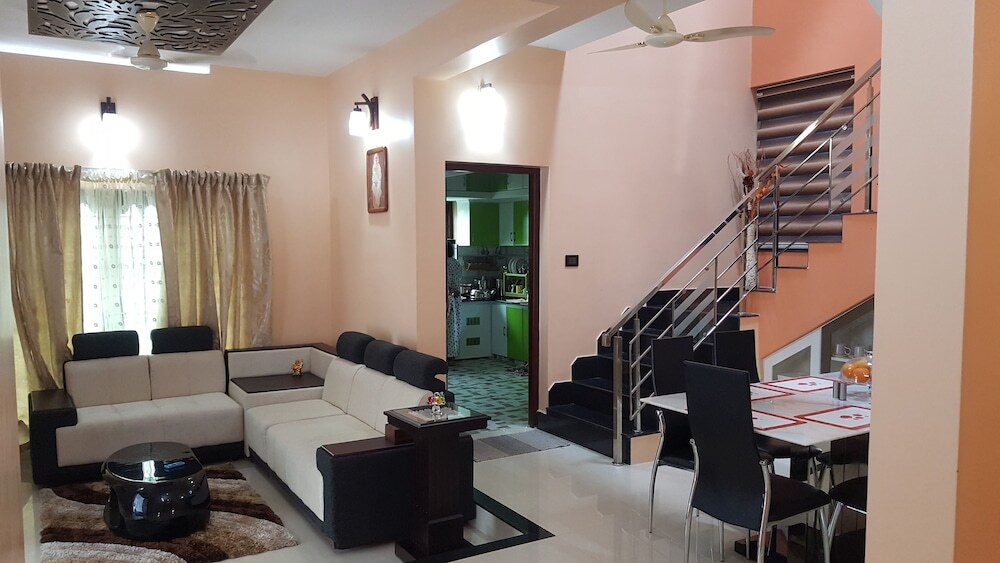 Cheppad: East Top Villa Fully Furnished 4bhk in Thiruvalla