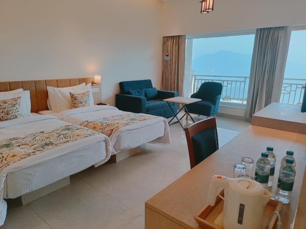 Солан: Cassia Hotels and Resorts