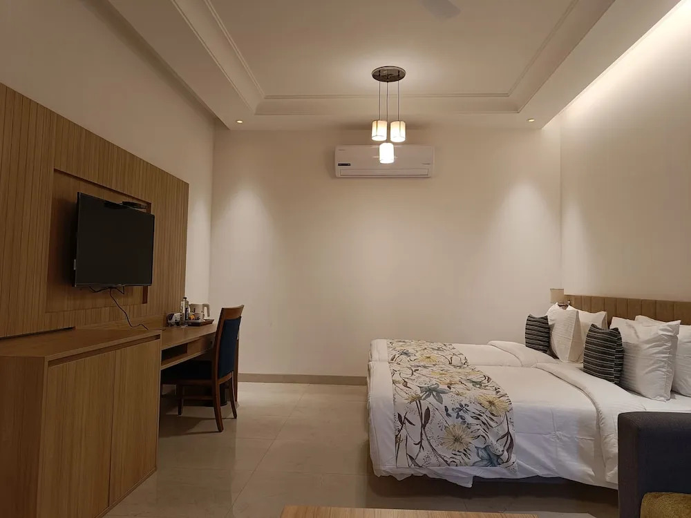 Солан: Cassia Hotels and Resorts